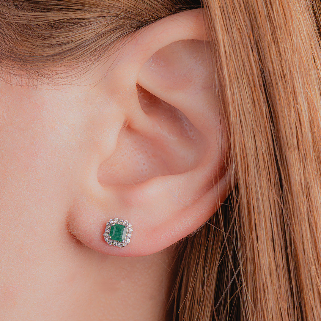 Emerald Studs 14K
