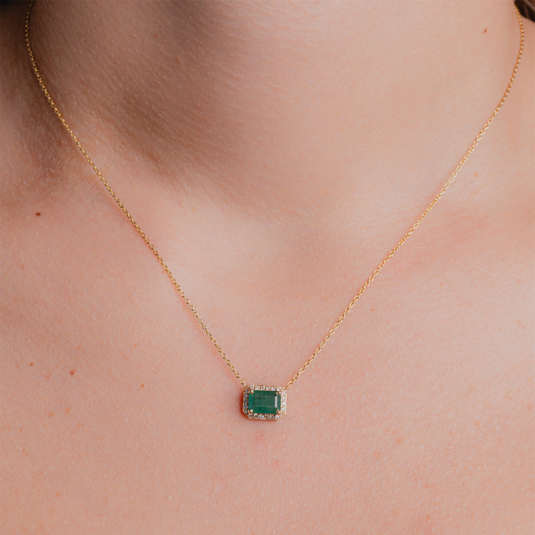 Emerald Necklace 14K