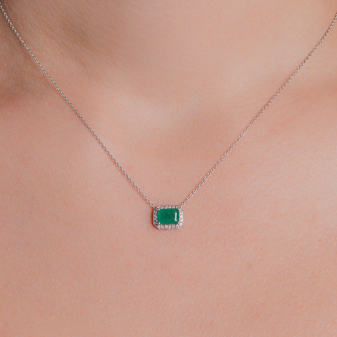 Emerald Necklace 14KW