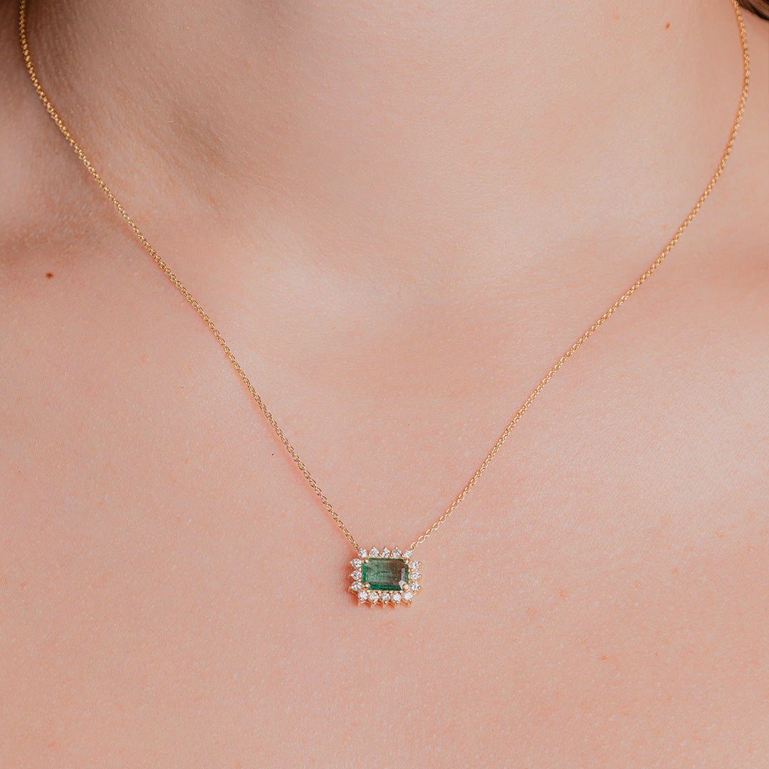 Emerald Necklace 14K