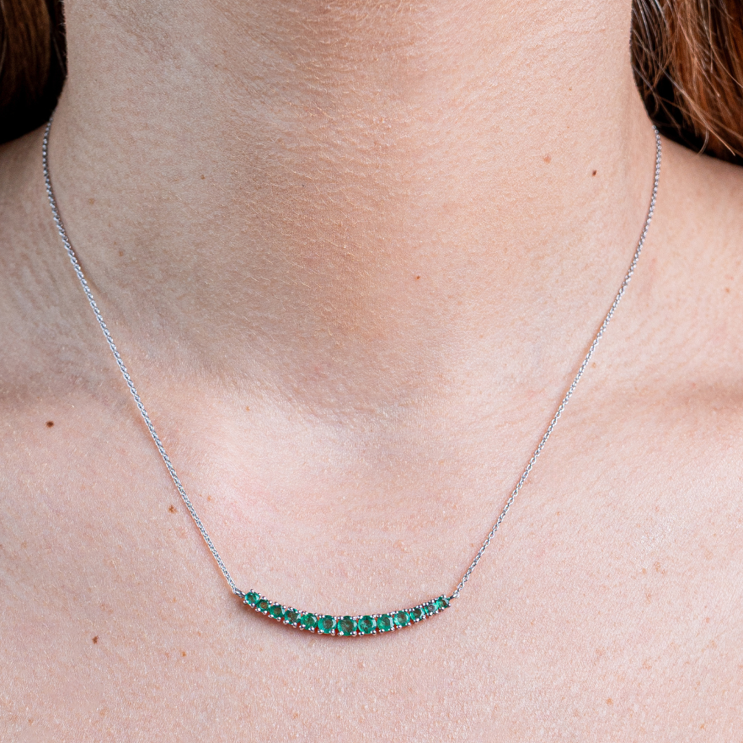 Emerald Bar 1.10CT 14KW