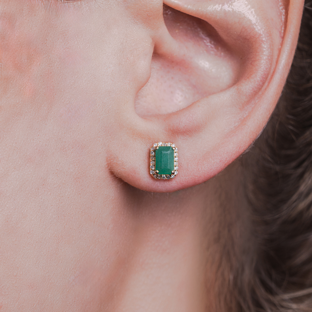 EMERALD STUDS 14KYG