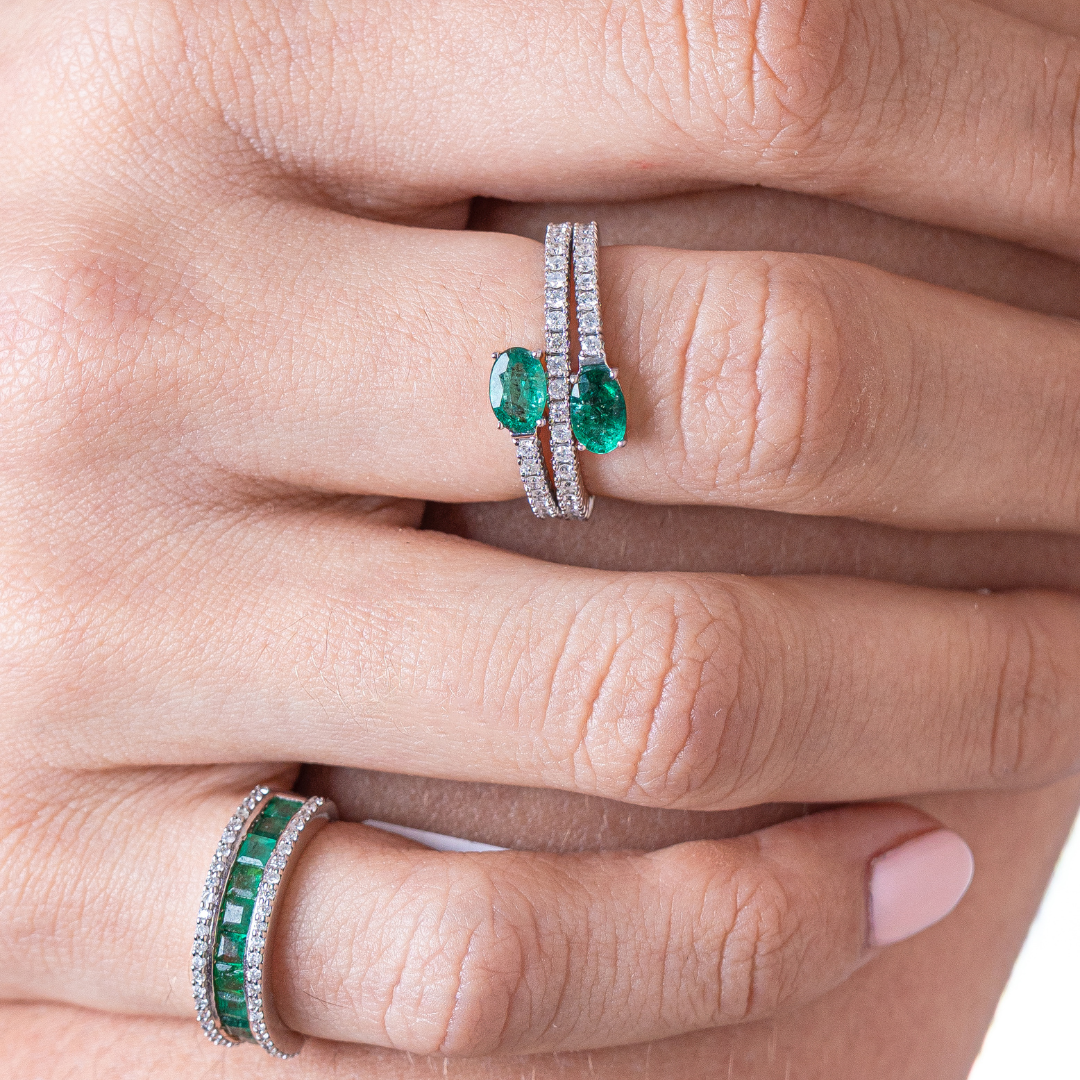Emerald Flexible Wrap Ring 14KW