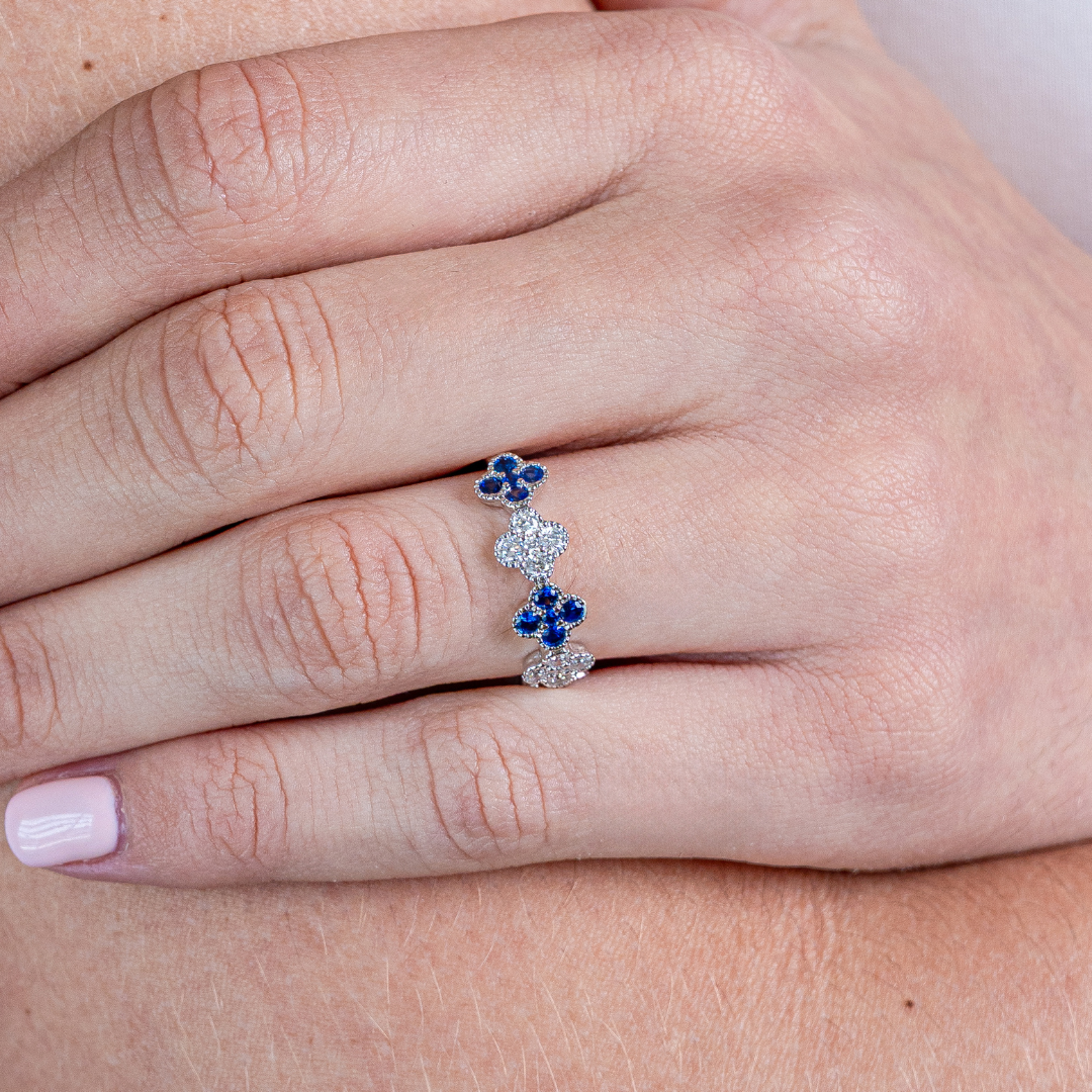 Flowers Blue Sapphire & Diamonds Ring 18KW