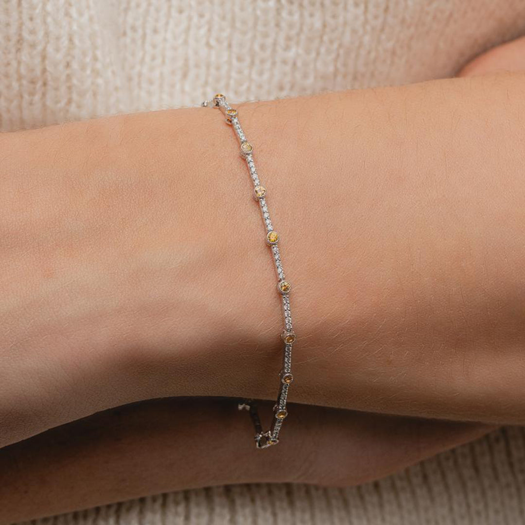 Bracelet 0.70ct. Diamond & 0.75 ct. Yellow Sapphire 18KW