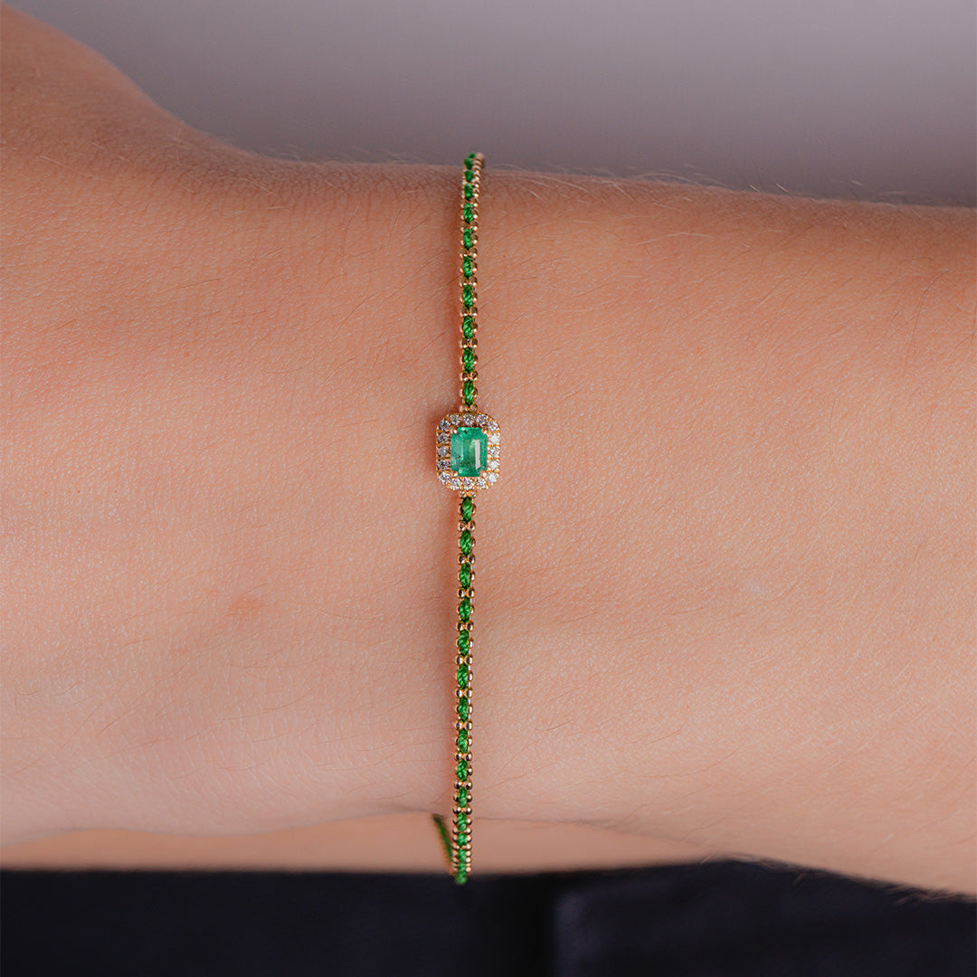 Emerald Silk Gemstone Bracelet 18K