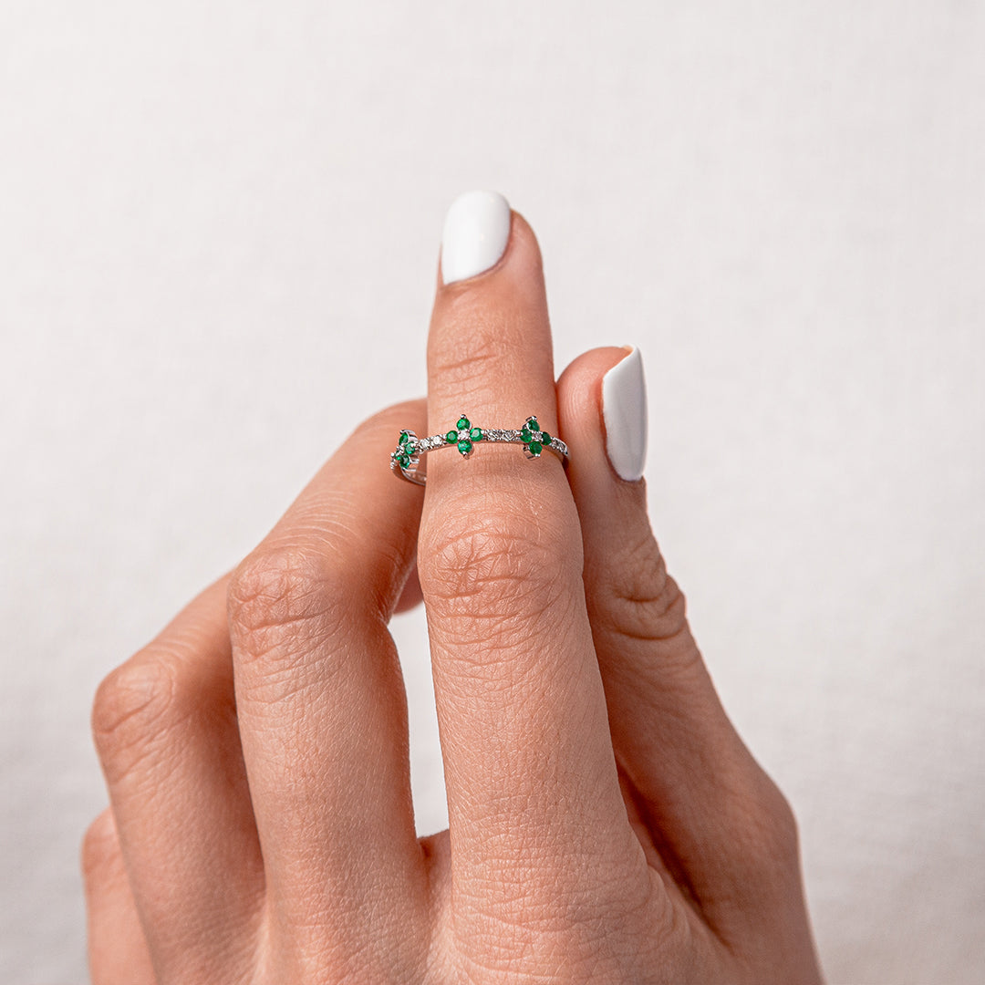 Emerald Flowers Ring 14KW