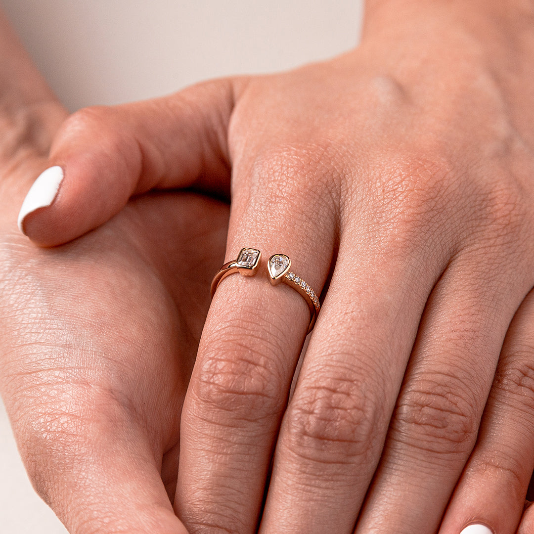 2 Stone Half Solid Half Dia 14K