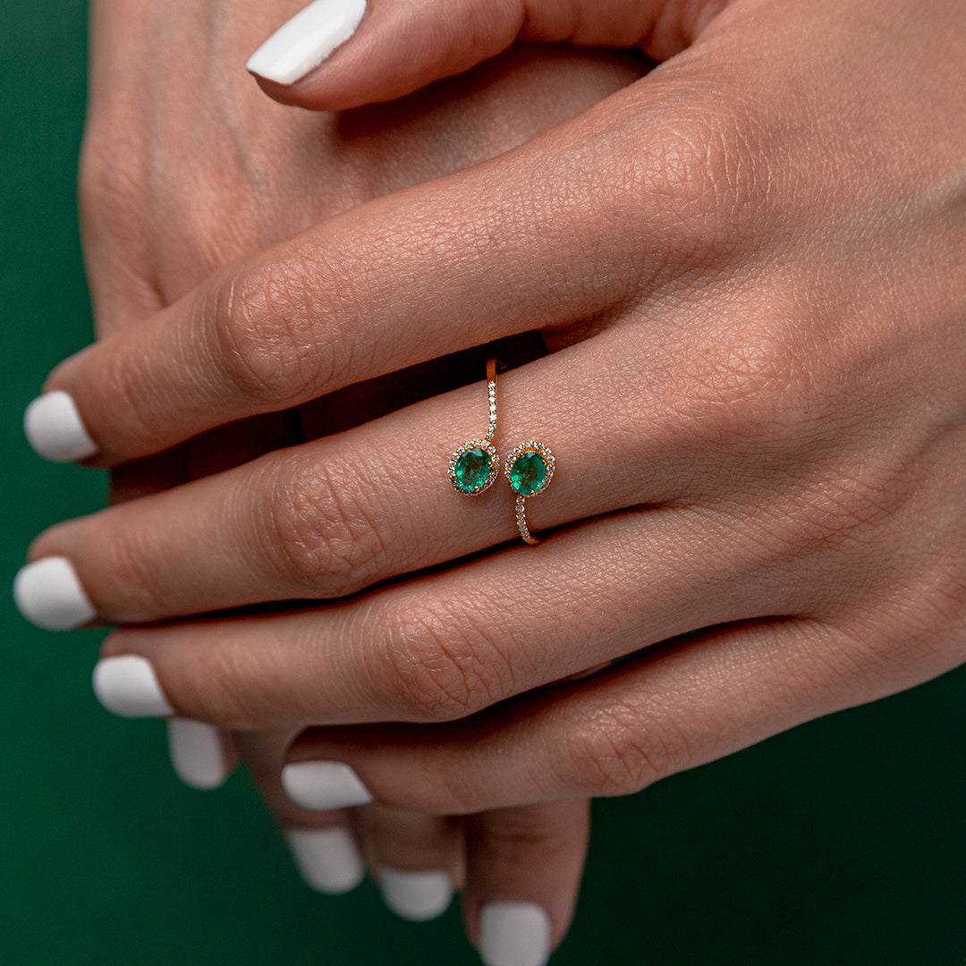 Ring 2 Emerald Stone