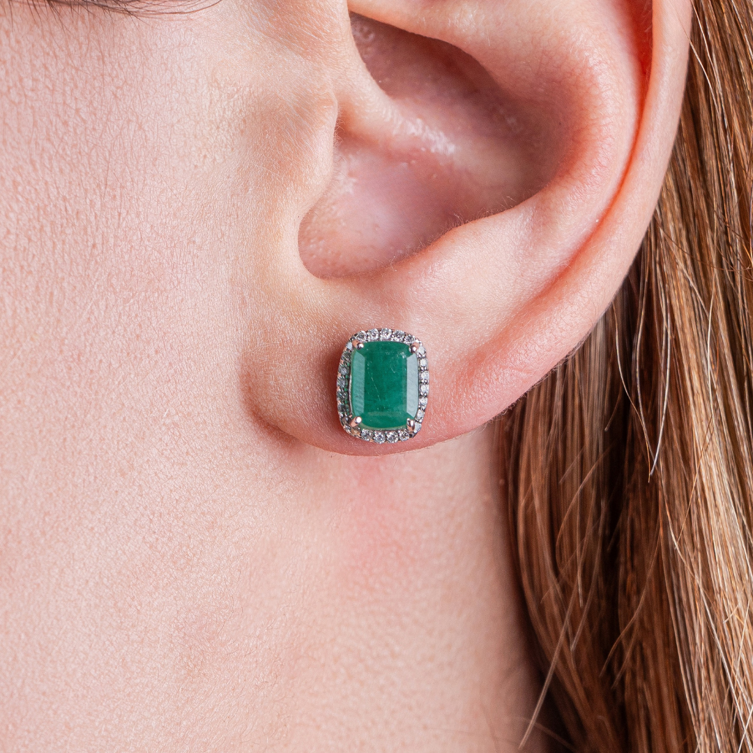 EMERALD STUDS 14WYG