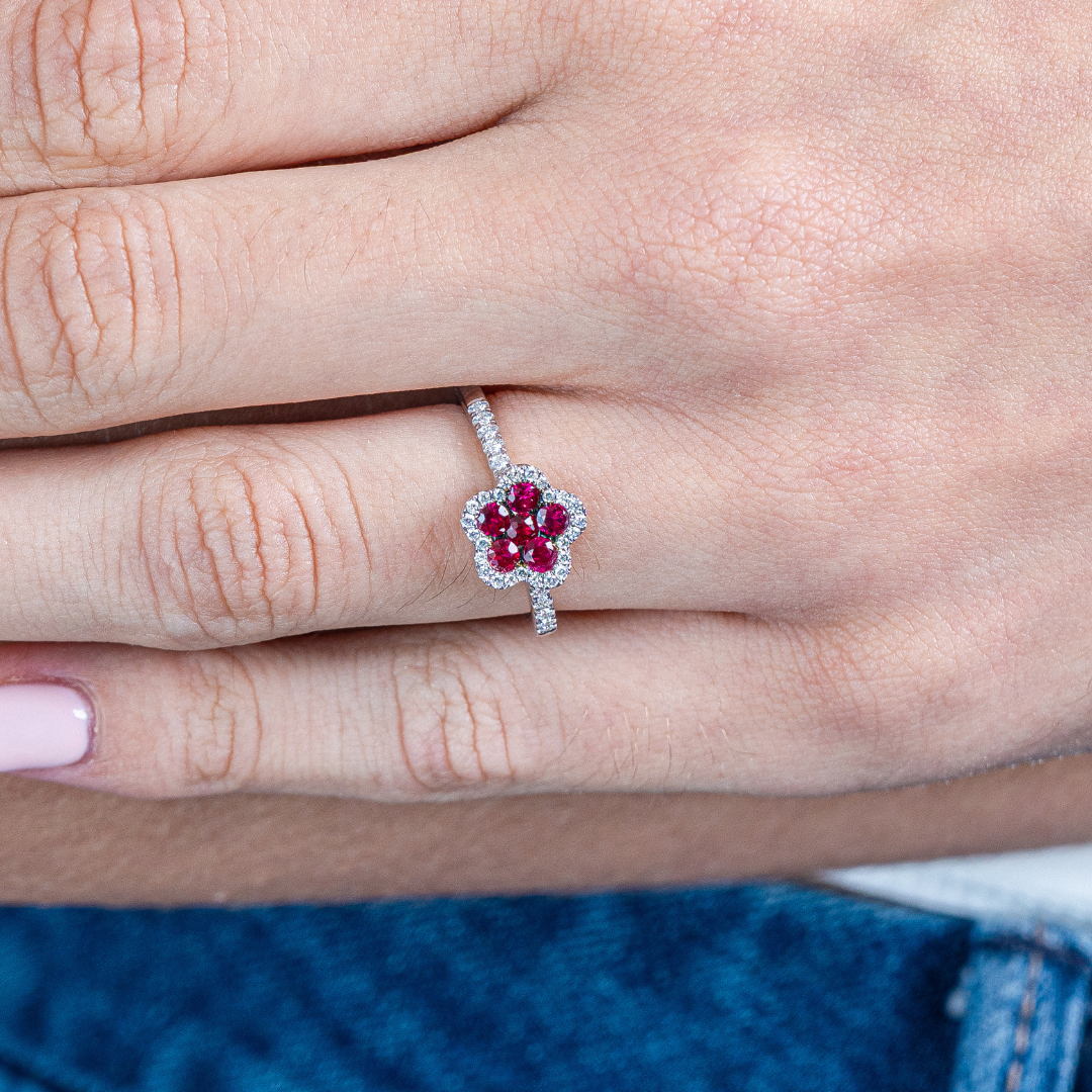 Ruby Flower Ring 18KW